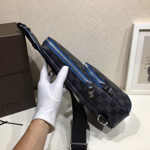 ルイヴィトンバッグ側面デザイン